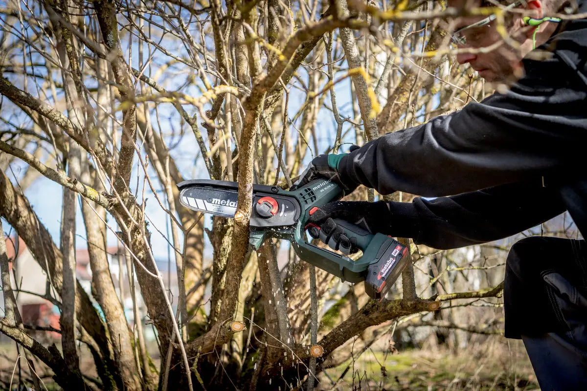 Metabo  Sega per potatura a batteria 18V 15 cm, 1x batteria 2,0 Ah, caricabatterie 600856500