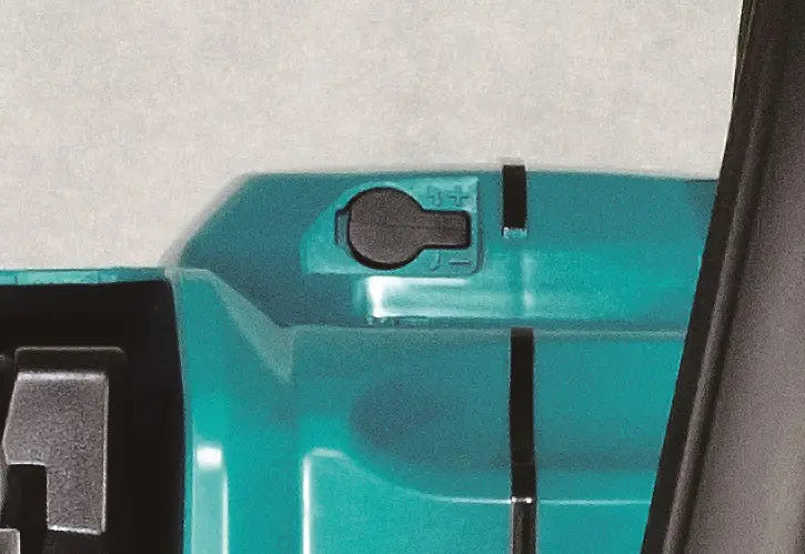 Makita Utensili - Motosega a batteria 40V 35 cm, senza batteria e caricabatterie UC022GZ