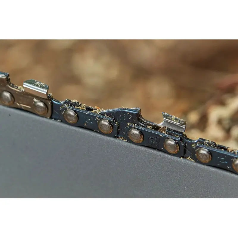 Stanley   Motosega a batteria 18V 30 cm, 1 batteria Li-Ion da 4,0 Ah, caricabatterie SFMCCS630M1-QW